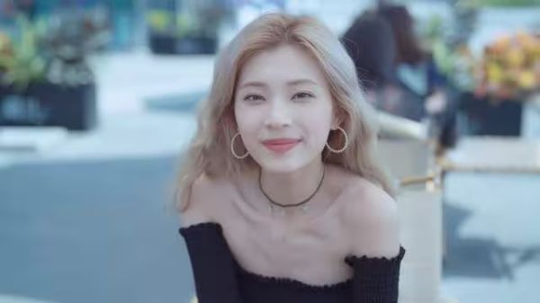 完蛋我被美女包围了手游